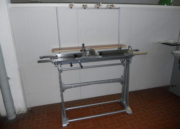 Aghi (tutte le finezze) e tutti i ricambi per macchina a mano